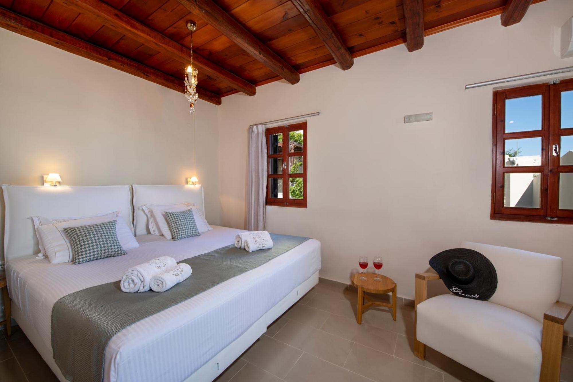 Stefanos Village Hotel Миртос Экстерьер фото